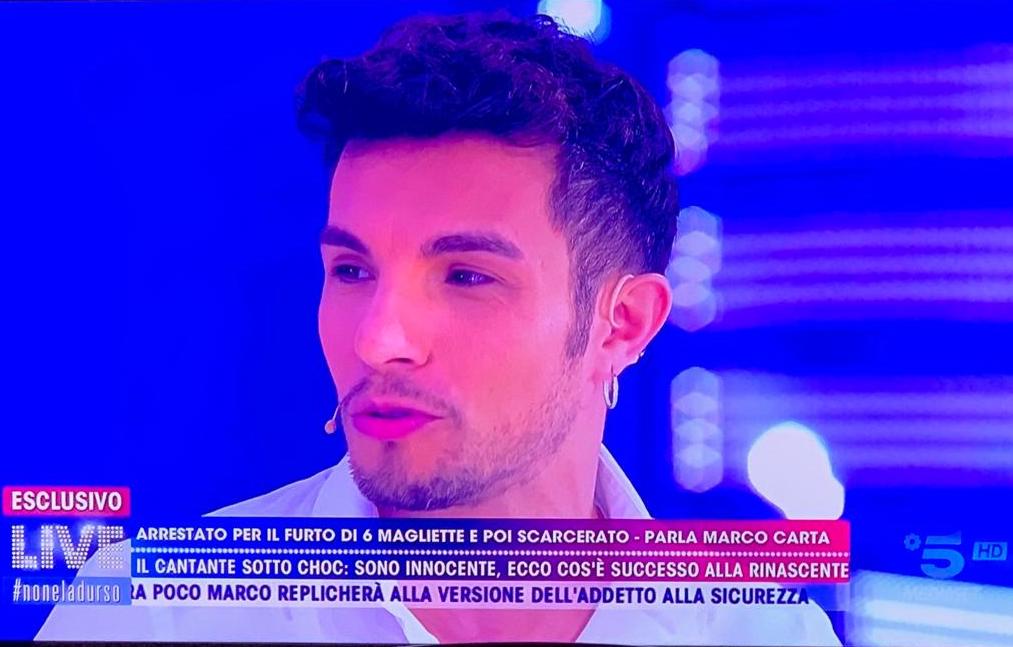 Marco Carta dopo l’arresto e il rilascio dice “Sono innocente e sono sconvolto”. Su Live da Barbara D’Urso