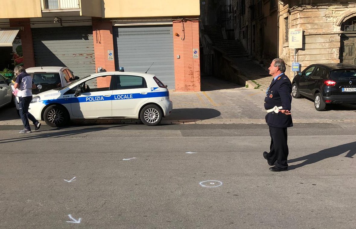 Modicano circolava a bordo di autovettura già sequestrata. Patente ritirata e pesante sanzione