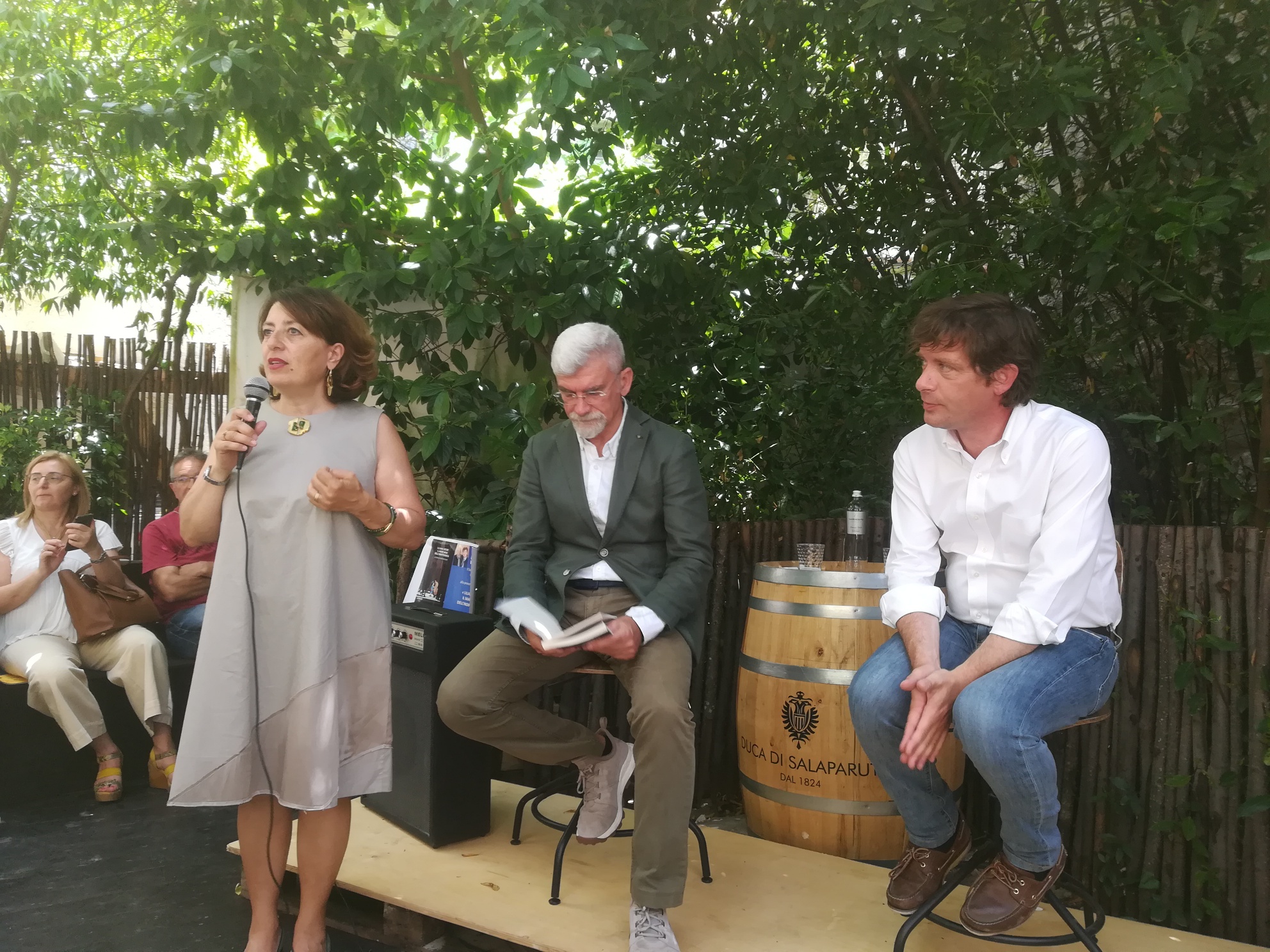 Pippo Civati ha presentato a Ragusa il saggio su Liliana Segre. Iniziativa del Soroptmist
