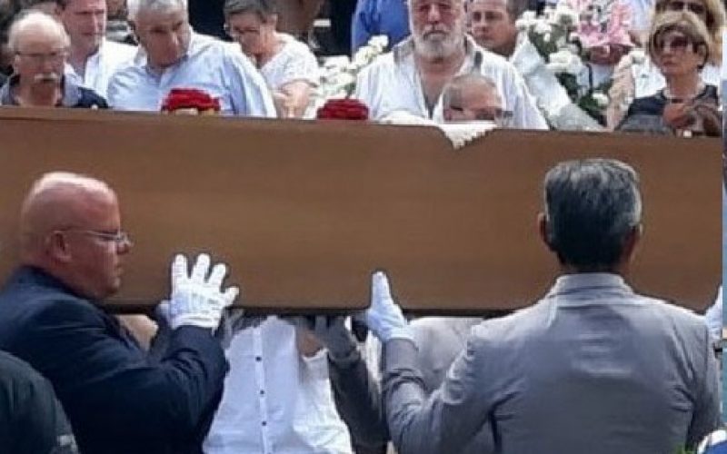 L’ultimo saluto di Modica al giovane Emanuele Assenza