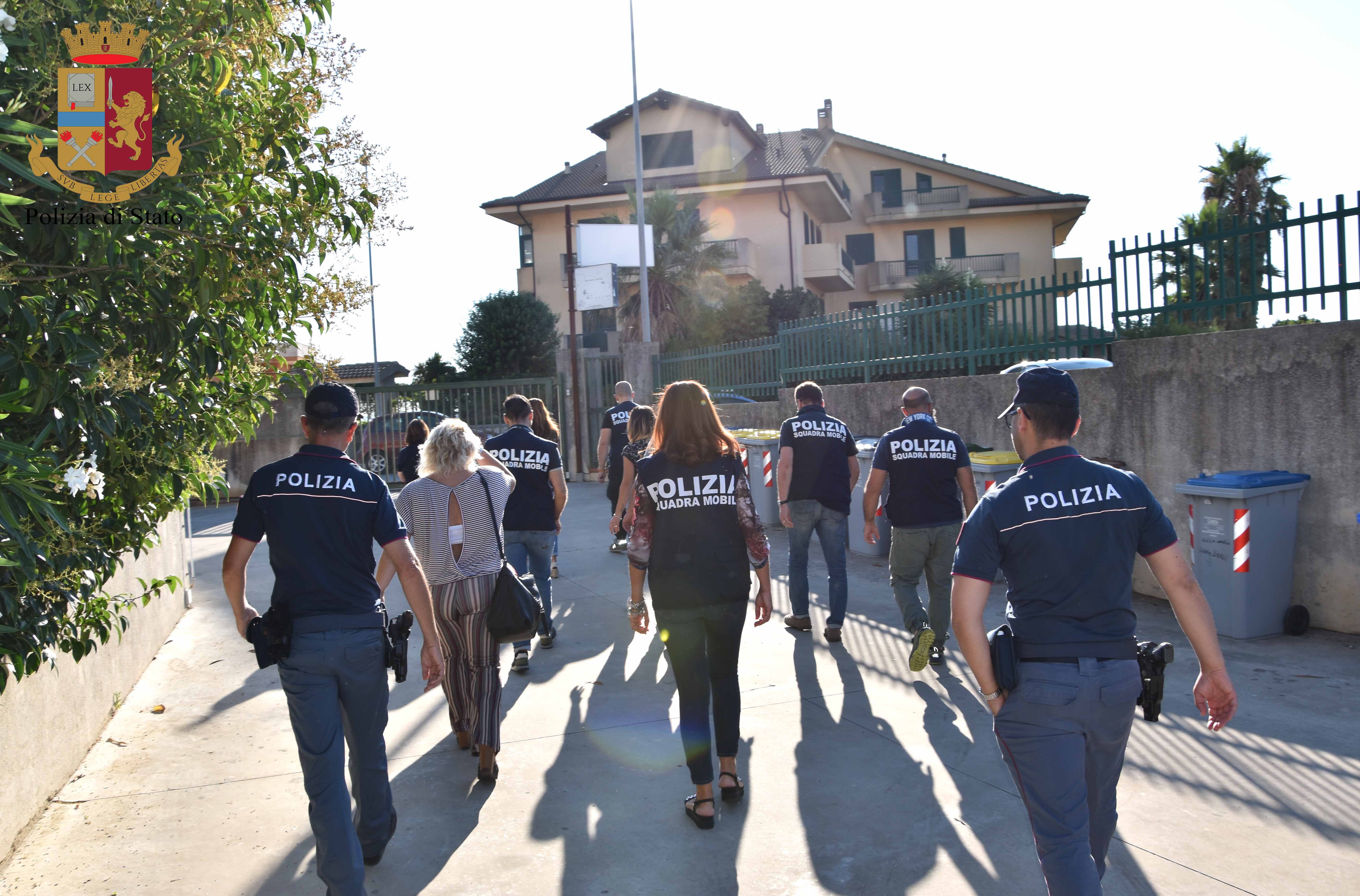 Maltrattamenti in una casa di riposo, arrestate tre donne
