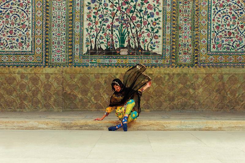 Torna all’ex Convento del Carmine a Modica la mostra fotografica “Donna iraniana racconta donna iraniana”
