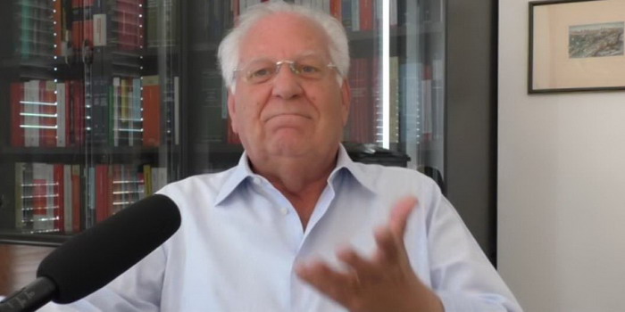 L’ex sindaco di Modica, Ruta, ad Abbate sulle luci a led: “Nessuno è fesso”
