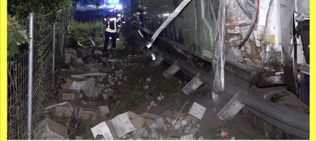 Un “dolce” disastro: 15 tonnellato di gelato invadono un’autostrada in Germania