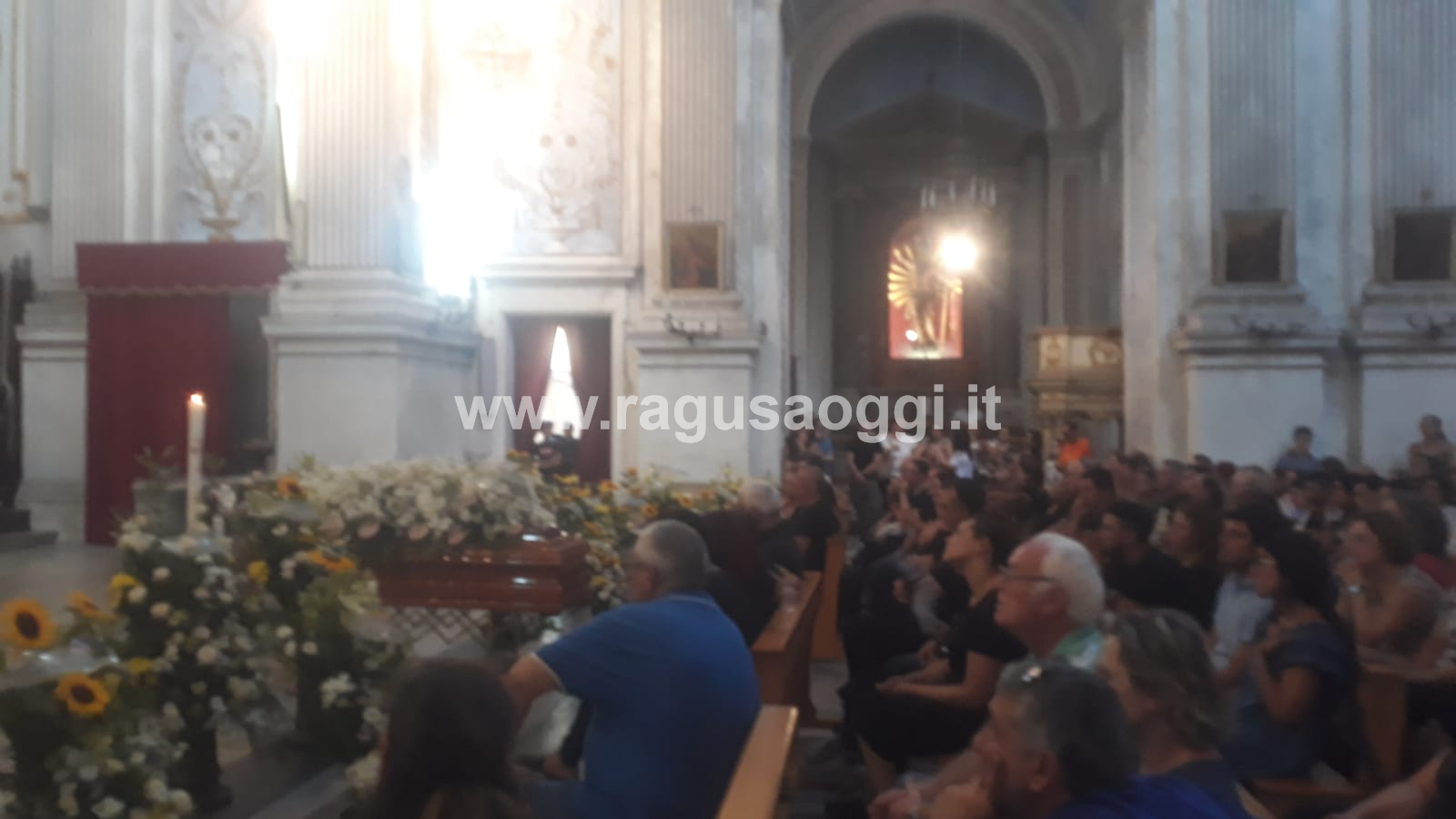 Ciao Martina. A Scicli l’ultimo saluto alla giovane mamma