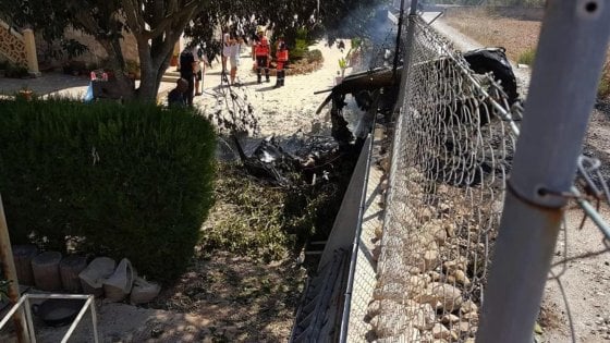 Maiorca, scontro tra elicottero e piccolo aereo: 7 vittime, tra cui anche un italiano e due minori