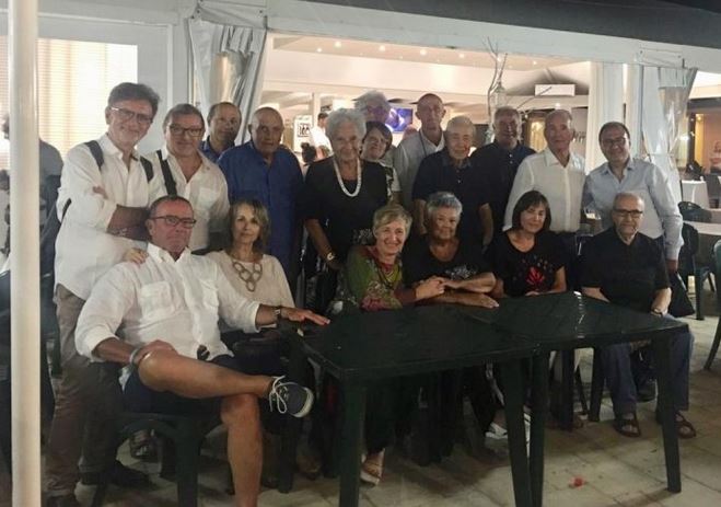 A 40 anni dal diploma, si riuniscono allievi e insegnanti della V B del “Fermi”