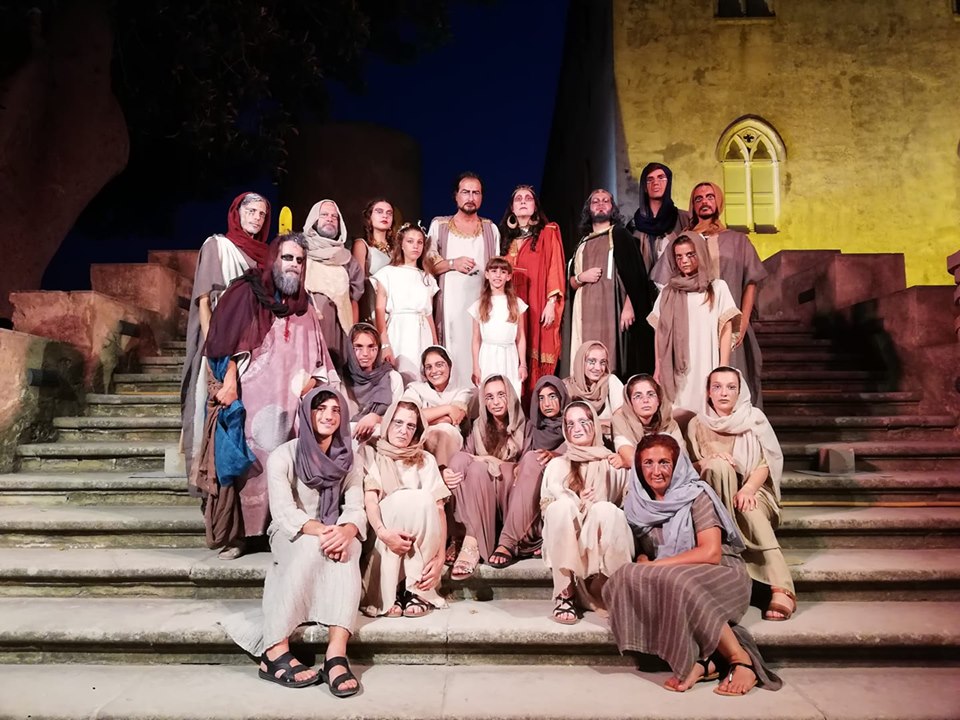 Al Castello di Donnafugata sold out per Edipo Re e Medea, ultimissimi posti per le repliche