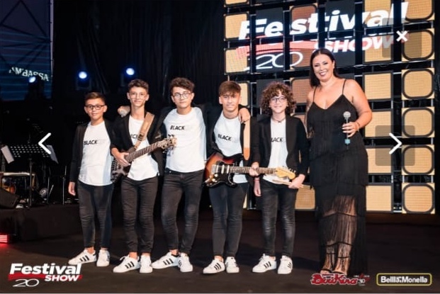 La ragusana Blackout Pop band si è esibita davanti a 10 mila persone al festival di Bibione