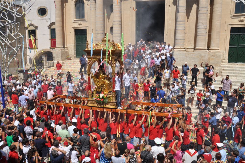 Giarratana: entrano nel vivo i festeggiamenti in onore del Patrono San Bartolomeo