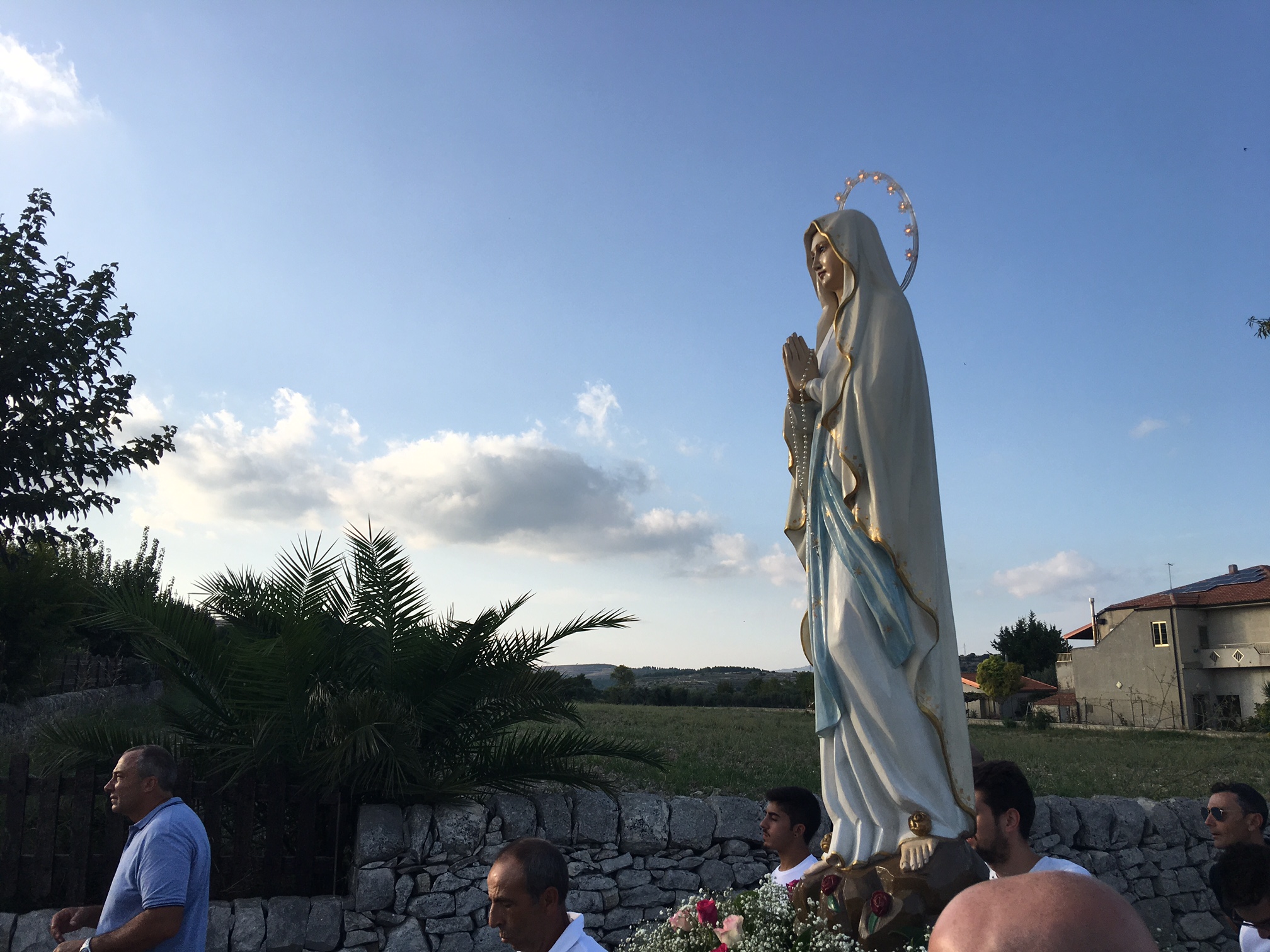 La frazione di San Giacomo festeggia la Madonna di Lourdes