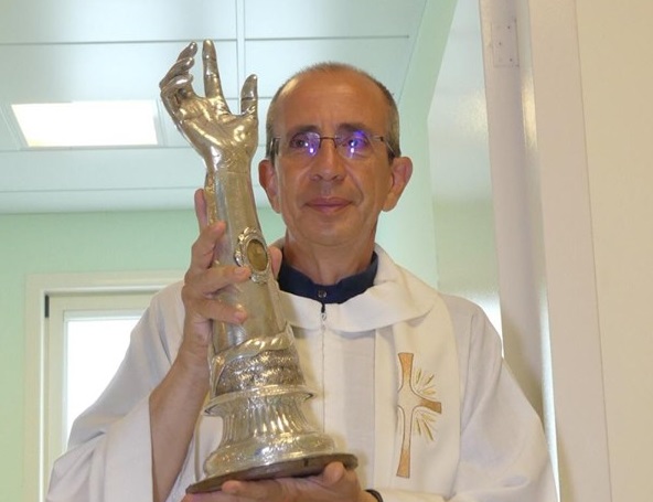 La reliquia di San Giovanni all’ospedale Giovanni Paolo II