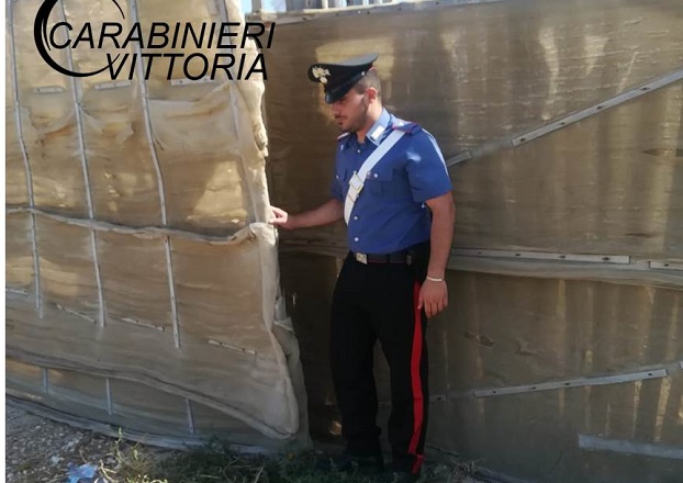 Acate: denunciato un uomo per combustione illecita di rifiuti