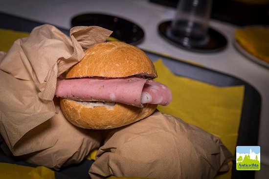Al via domani Ibla Street Food, un viaggio esperienziale tra sapori e bellezze architettoniche
