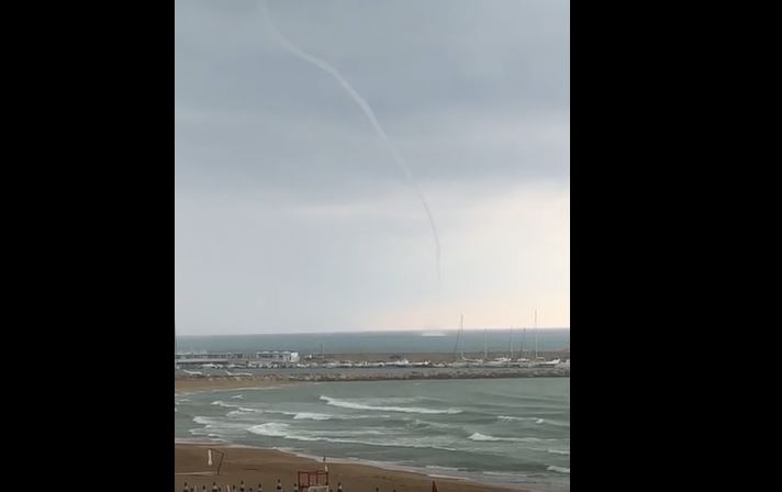 Tromba d’aria marina a Scoglitti. VIDEO