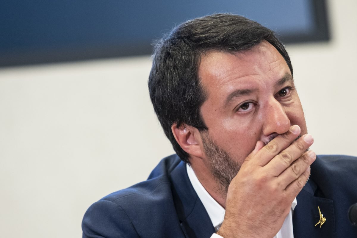 Mare Jonio-Eleonore, doppio sbarco a Pozzallo. L’ira di Salvini