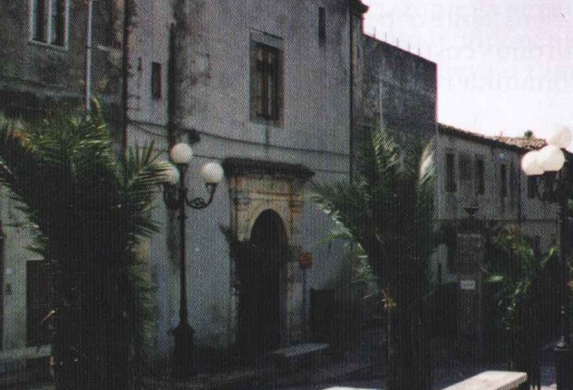 Rubano pure dalle suore di clausura. Furto ai danni del monastero delle Carmelitane a Chiaramonte