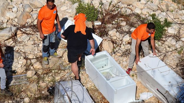 Liberato il greto del fiume Grassullo con i fuoristrada
