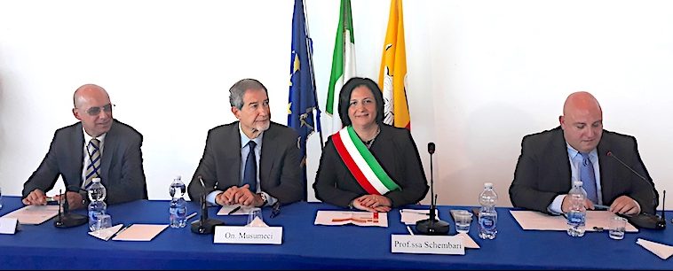 Ecco come trasformare l’aeroporto di Comiso in polo aereospaziale. Funzionerà?
