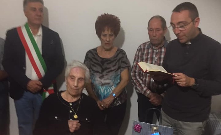 Acate: 100 anni e non sentirli! L’invidiabile traguardo di Lucia Paravizzini