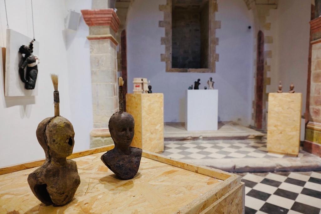 La mostra Ieropatie di Alberto Criscione continua fino a domenica 20 ottobre alla Chiesa di San Bartolomeo a Ragusa IBla