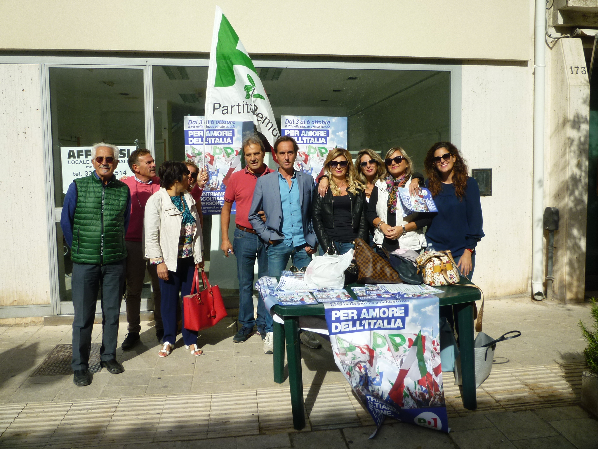 Il Pd nelle piazze e nelle strade “Per amore dell’Italia”