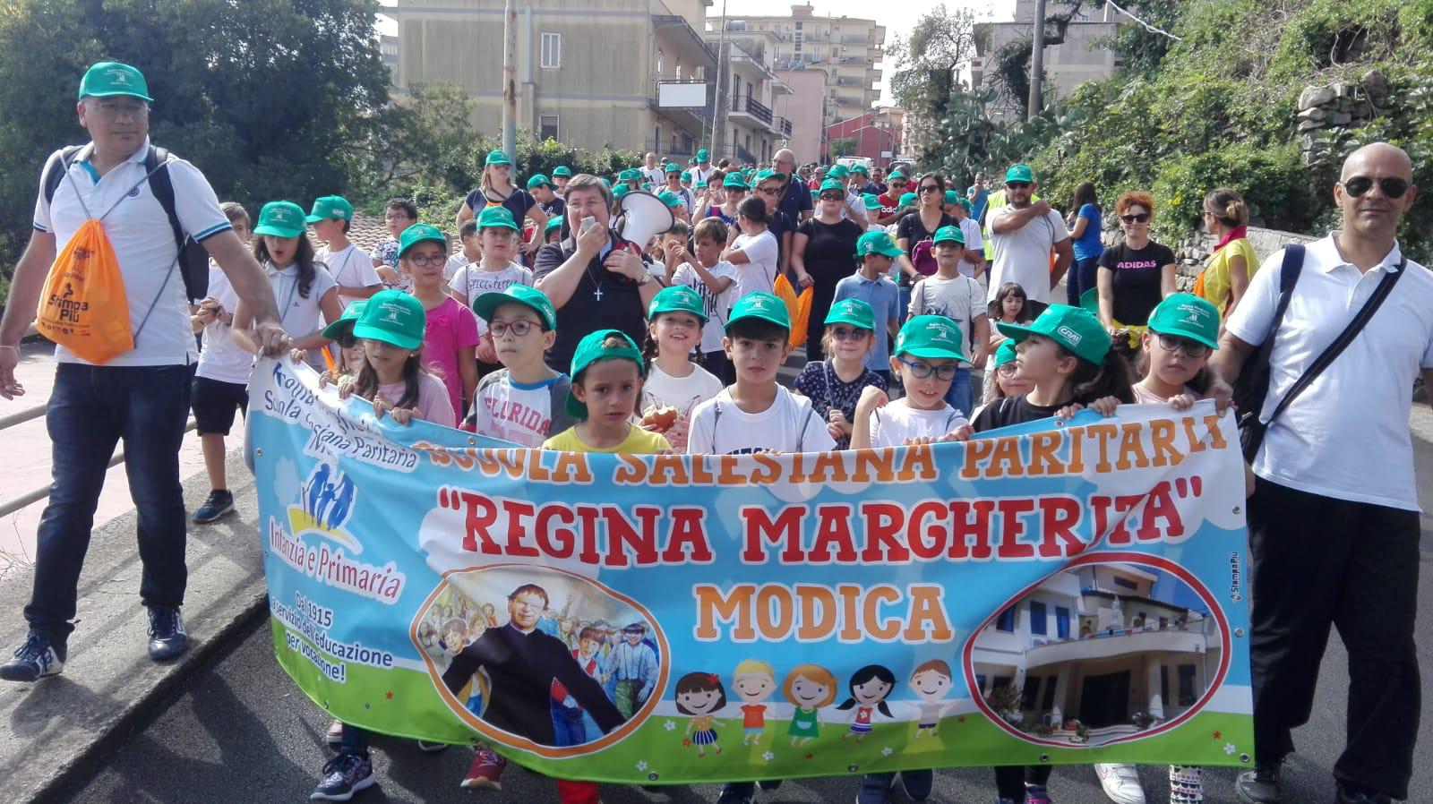 A Modica la marcialonga della solidarietà. Tante le famiglie coinvolte.