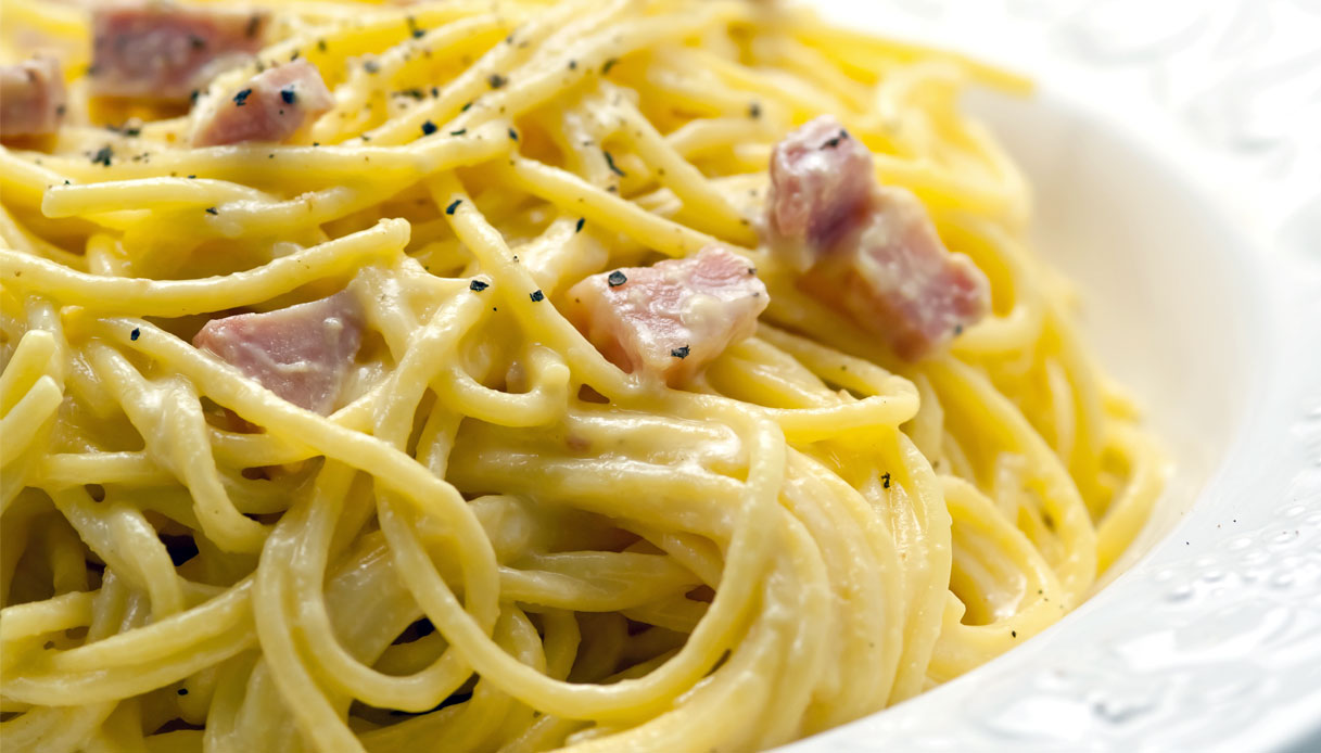 World Pasta Day: penne e spaghetti i formati preferiti, ma la carbonara è protagonista assoluta