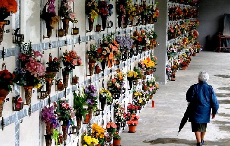 Il Cimitero di Comiso è e rimmarrà pubblico