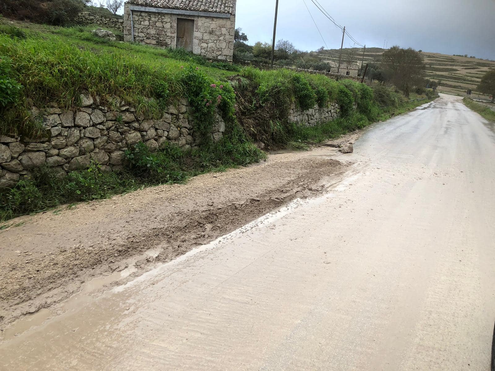 Strade rurali impraticabili. Il consigliere Gurrieri chiede il ripristino