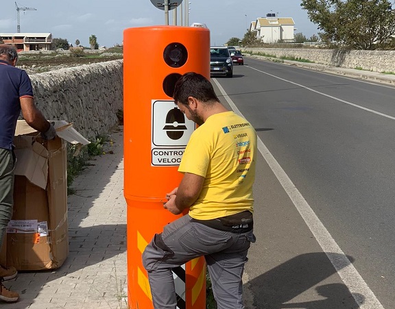 Ragusa: installati stamani i dissuasori di velocità in via Cartia