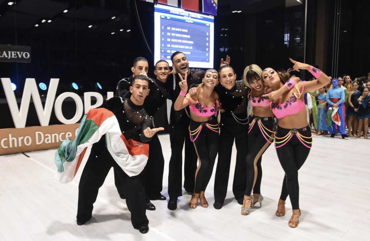 Campionati mondiali di Latin Style Genova, la Special Stars Dancing di Comiso si aggiudica il titolo di Campioni del mondo
