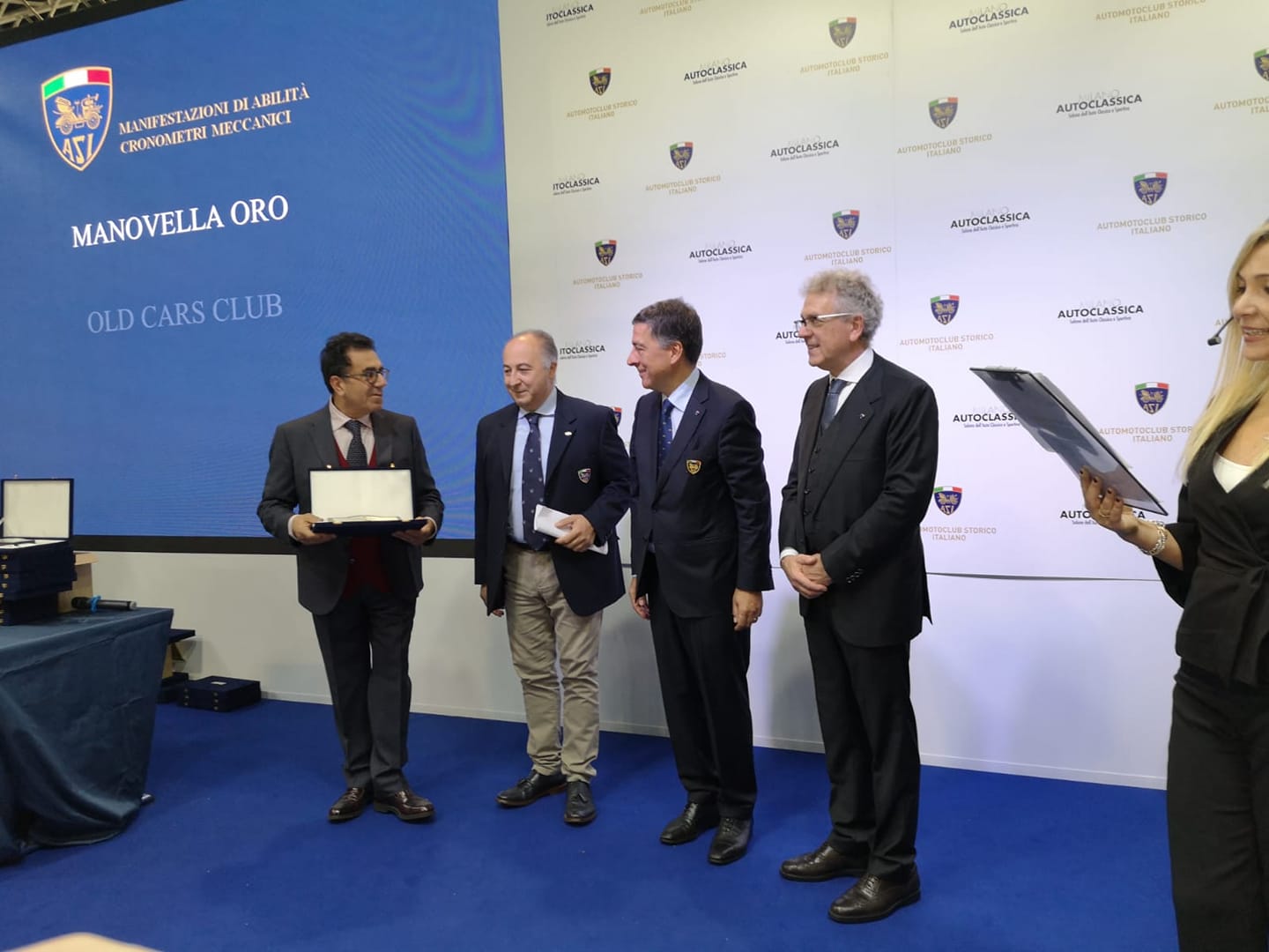 Il Veteran Car Club Ibleo premiato a Milano autoclassica con il “Manovella d’Oro 2019”