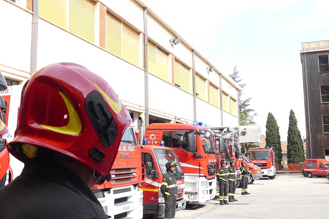 Ragusa rende omaggio ai vigili del fuoco caduti ad Alessandria