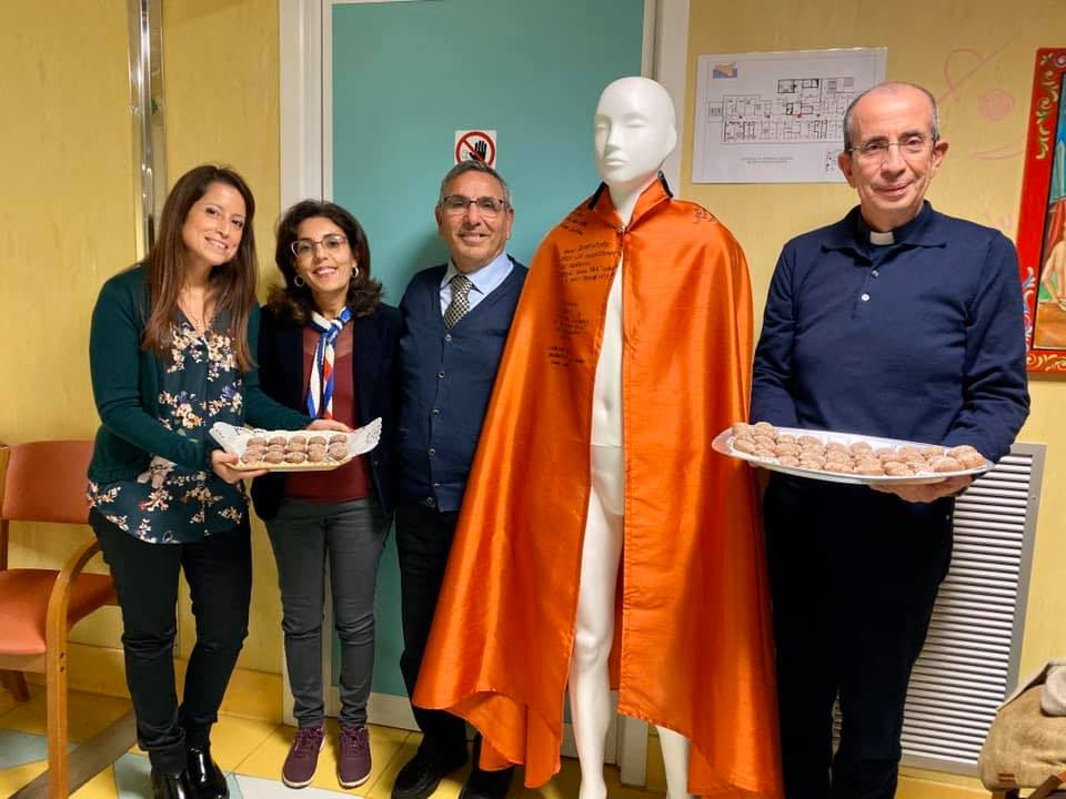 Gli insegnamenti di Seneca, le lodi di San Francesco: all’Hospice oncologico di Ragusa, “Raccontami…La cura tra le pagine”