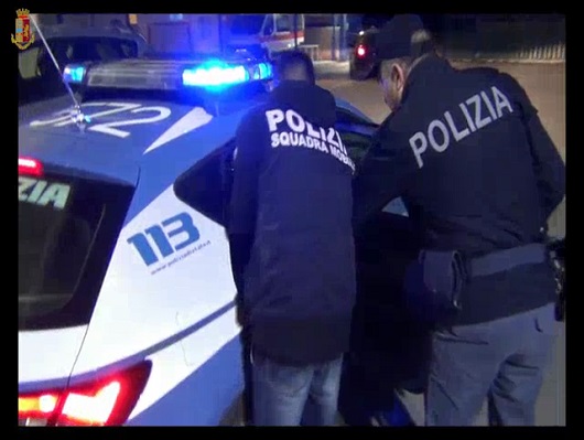 Pozzallo: fermati due scafisti, un sudanese ed un somalo, entrambi di 18 anni