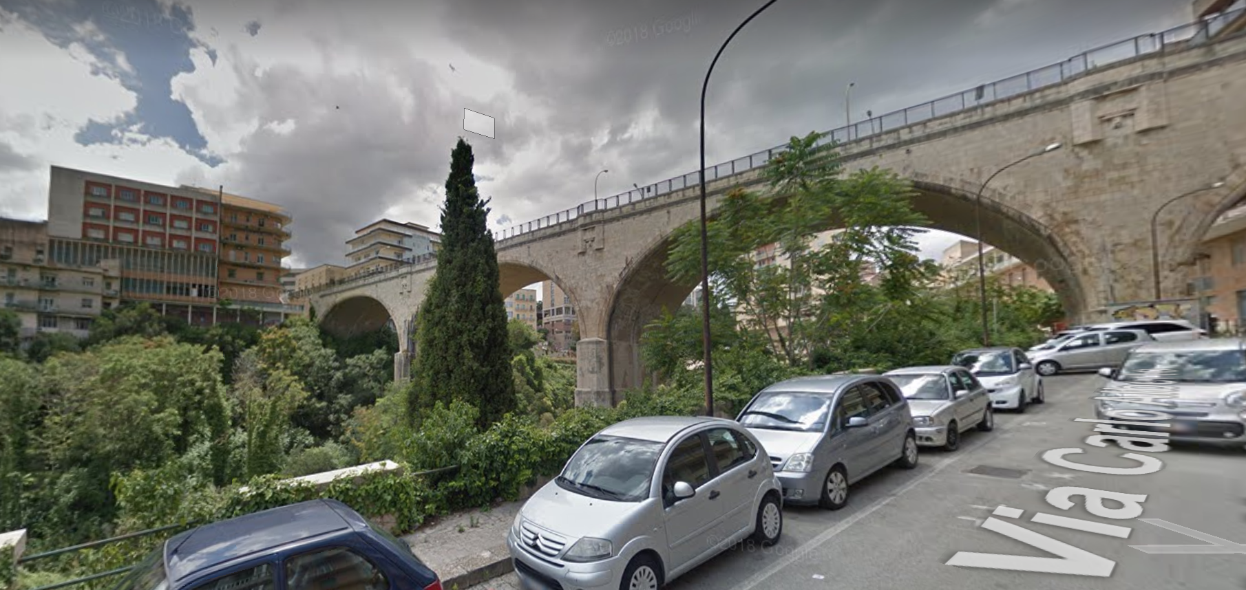 E’ un sedicenne di Ragusa la persona che si è impiccata nell’area vicina al ponte di via Roma. Sul posto i Carabinieri