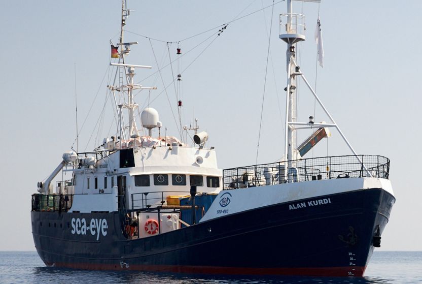 ALAN KURDI E’ ARRIVATA A POZZALLO CON 32 MIGRANTI A BORDO