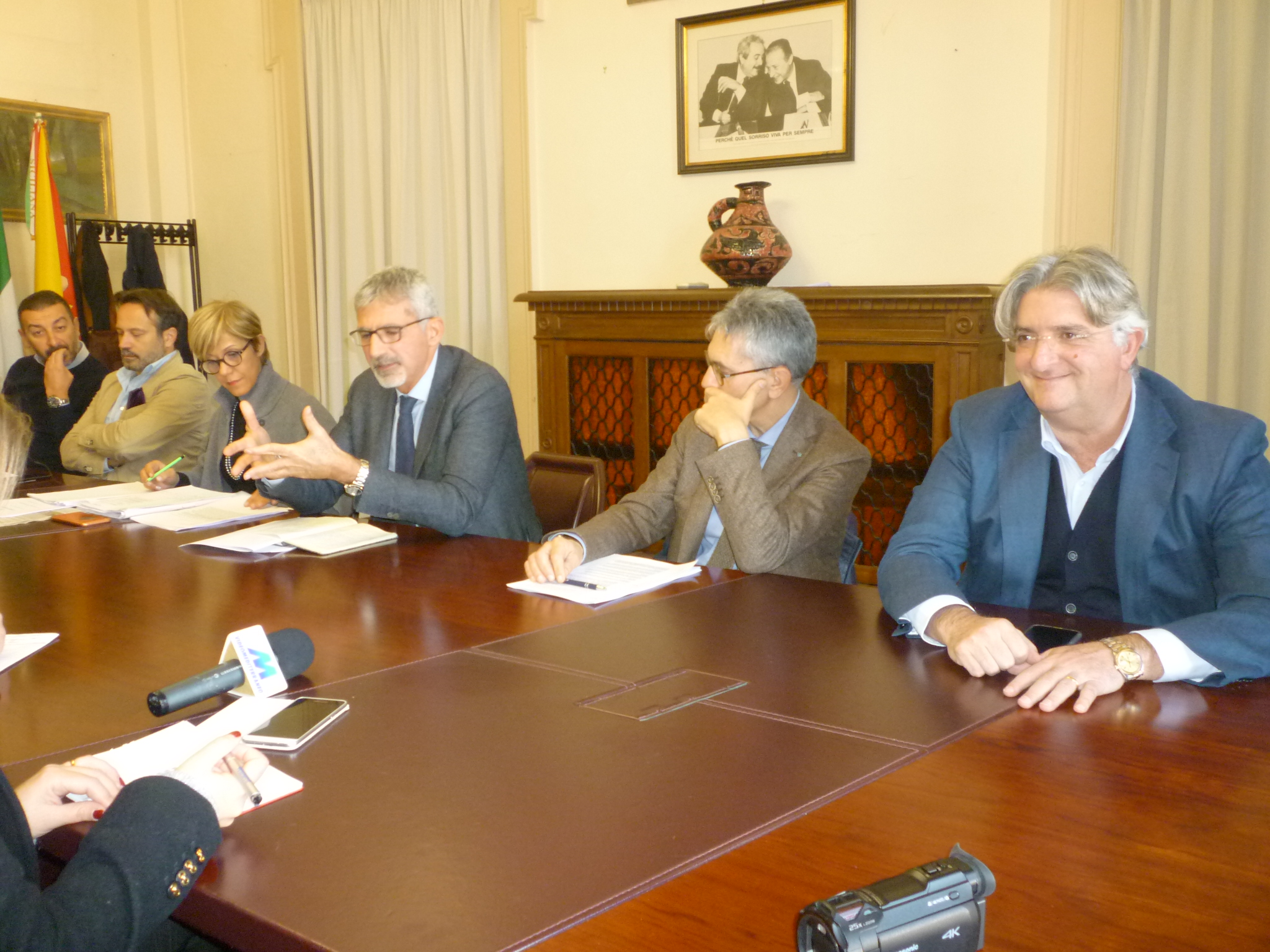 Ragusa: sindaco ed assessori in conferenza stampa di fine anno