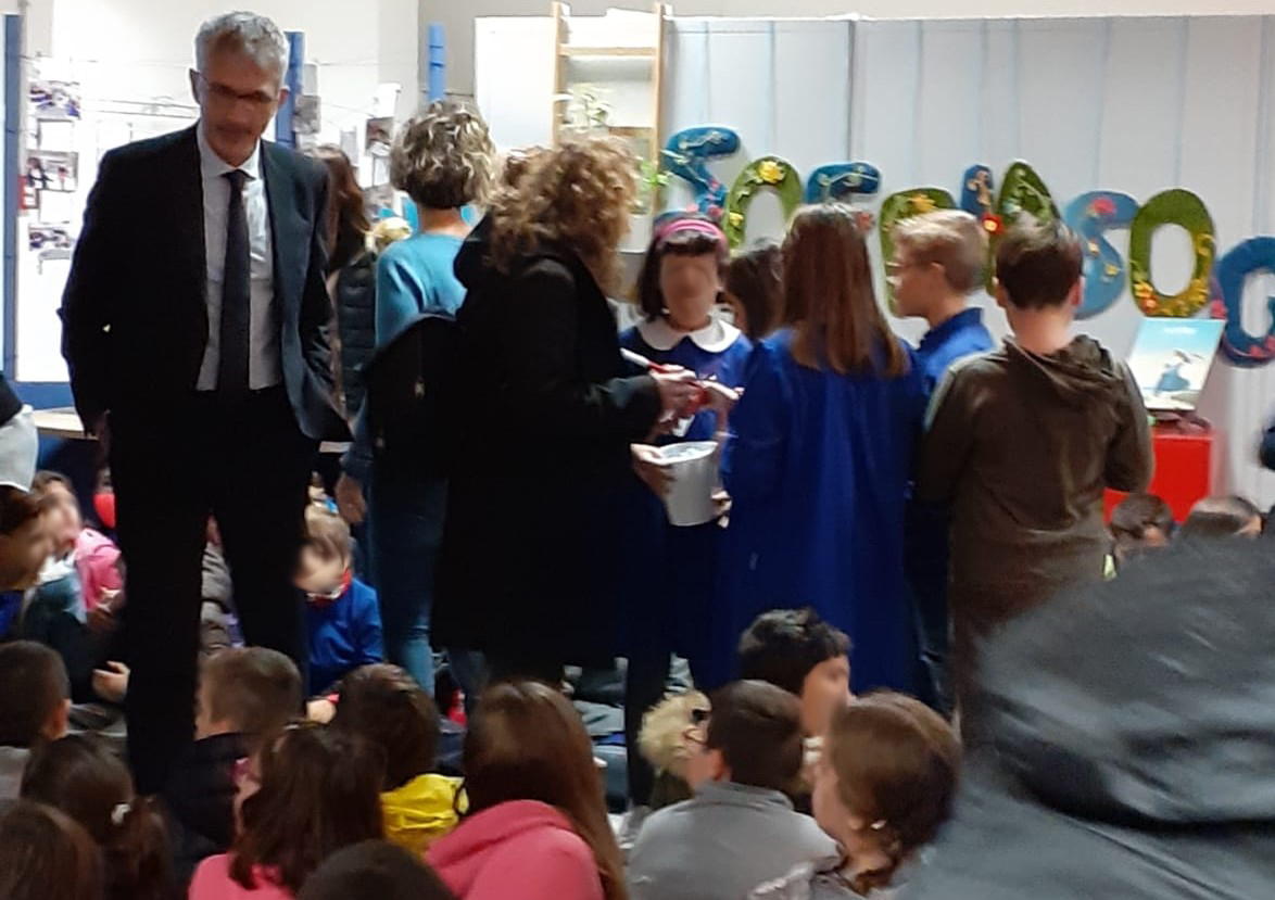 30 candeline per festeggiare i Diritti dei bambini: stamani alla Soffiasogno di Ragusa donato il libro “I bambini parlano diritti/o”