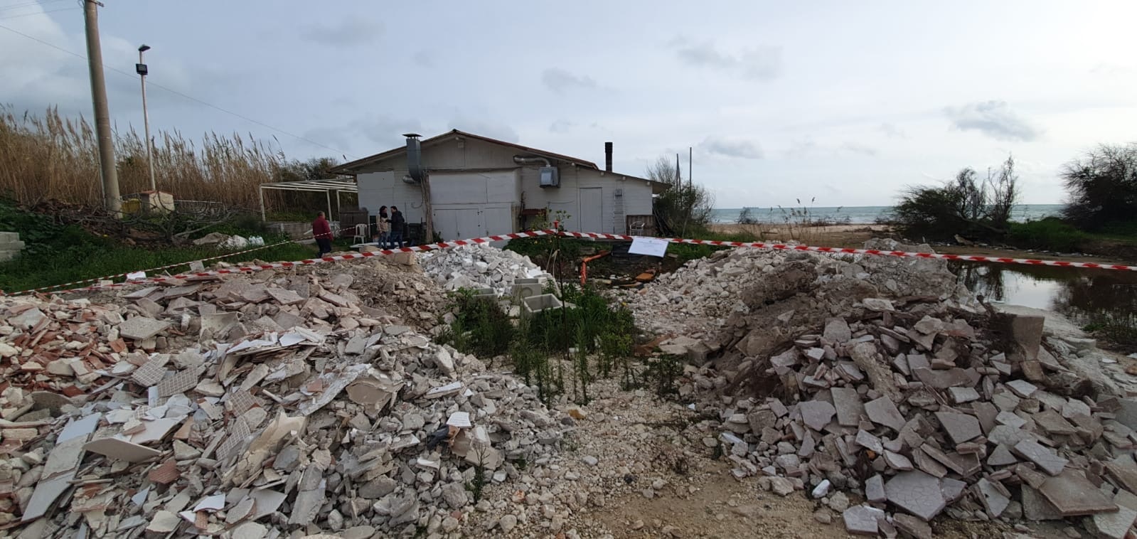 Pozzallo: sequestrata un’area di 250 mq destinata ad una discarica abusiva