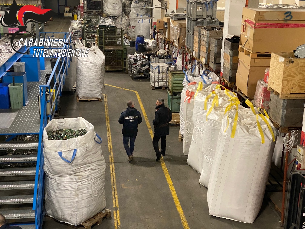 Impianto di trattamento dei rifiuti sequestrato a Siracusa