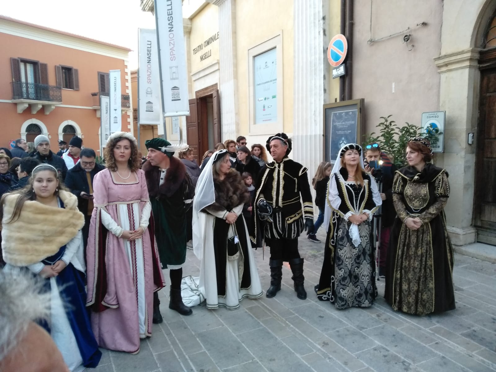 Quando Comiso fu acquistata da Don Periconio Naselli: un corteo storico ha rievocato l’evento. FOTO