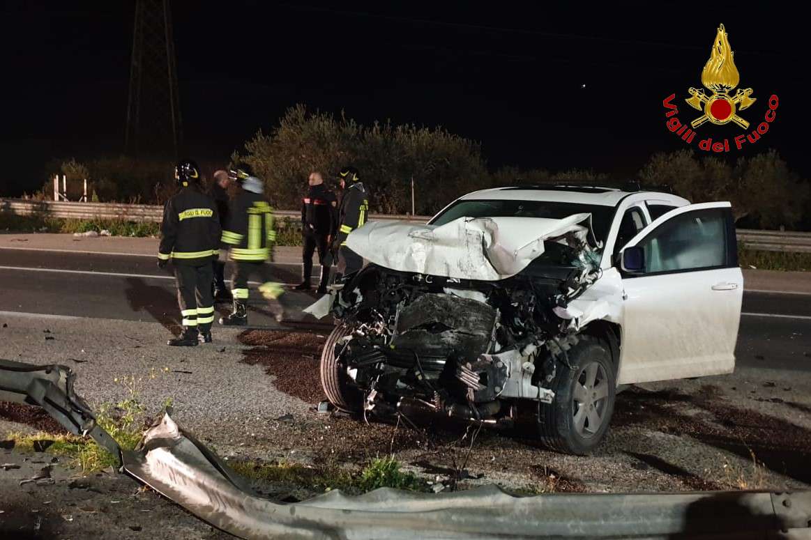 Incidente sulla Ragusa – Catania vicino la stazione di Coffa. Due auto coinvolte. FOTO