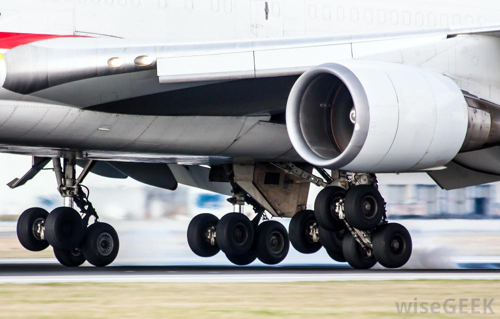 Bimbo di 10 anni trovato morto nel carrello di un aereo Air France