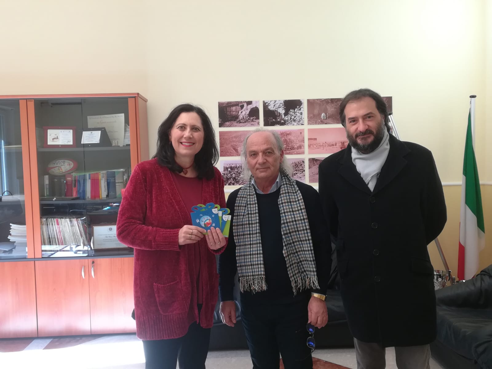 Teatro e solidarietà: consegnati dalla Compagnia G.o.D.o.T. di Ragusa buoni spesa per famiglie bisognose