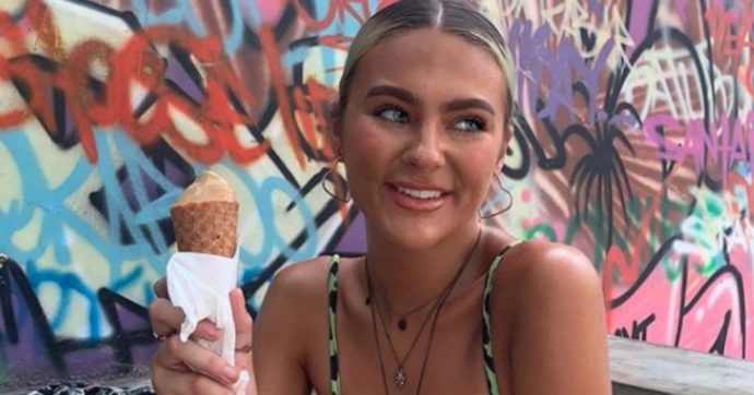 Australia, modella cade e muore precipitando da scogliera per un selfie. E’ Madalyn Davis, 21 anni