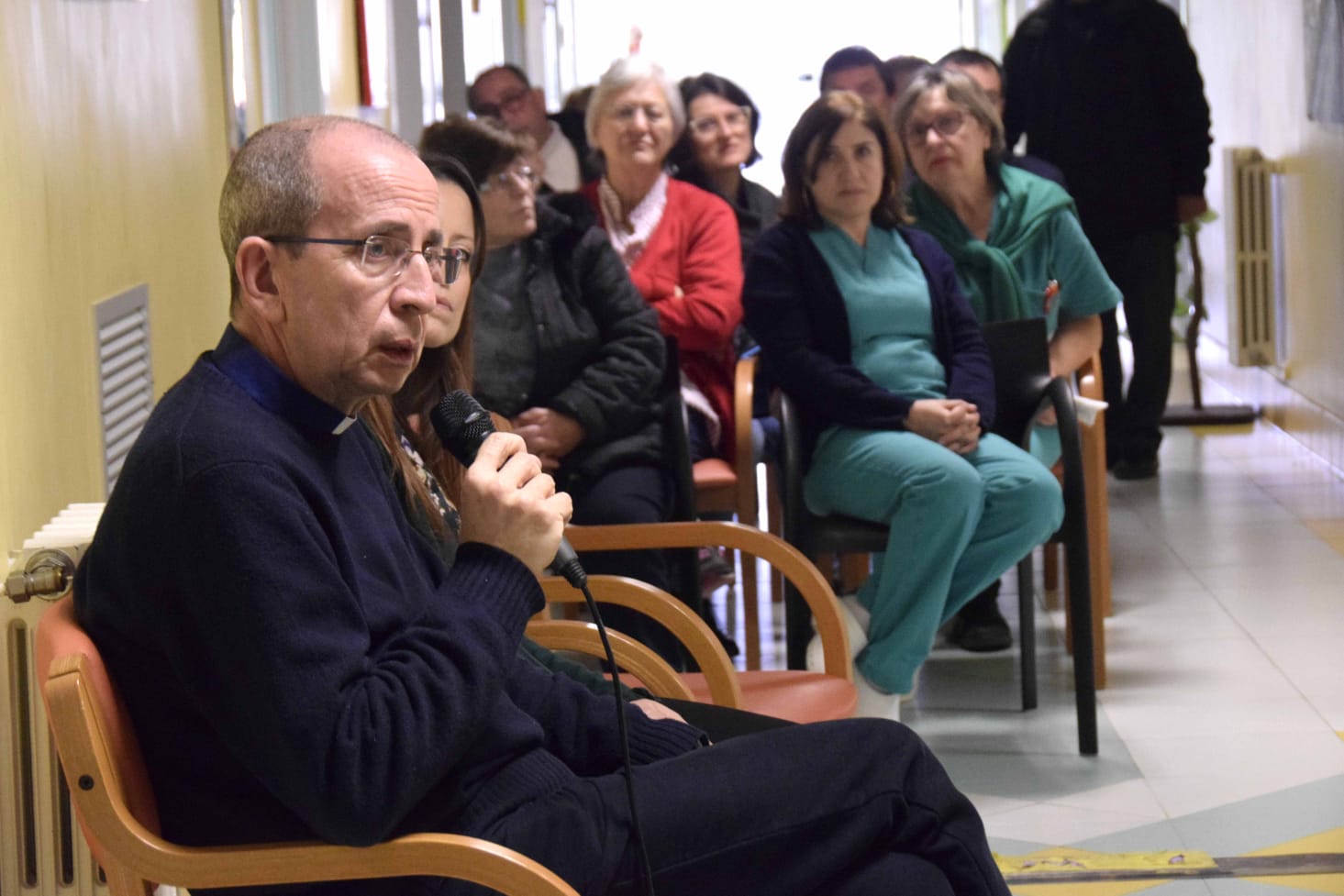 “Sui passi di Bernadette”: un pomeriggio di lettura all’hospice oncologico del Maria Paternò Arezzo