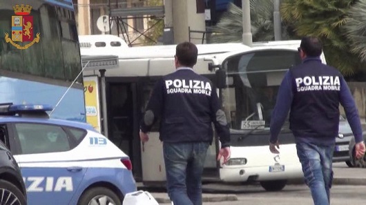 Arrestate tre persone per estorsione: favorivano il clan Rinzivillo di Gela.