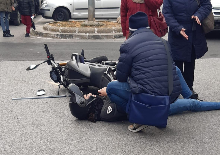 A Modica scontro tra moto e auto in viale Medaglie d’Oro